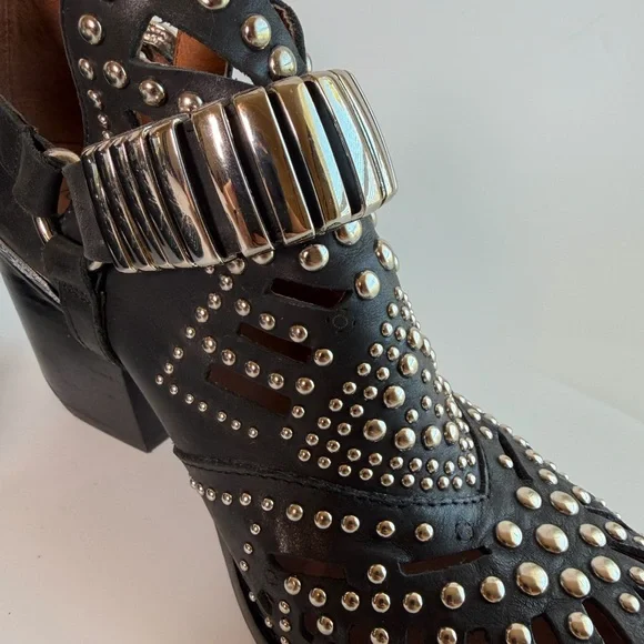 Jeffrey Campbell Calhoun Black Cutout Ankle Booties - Picture 8 of 9